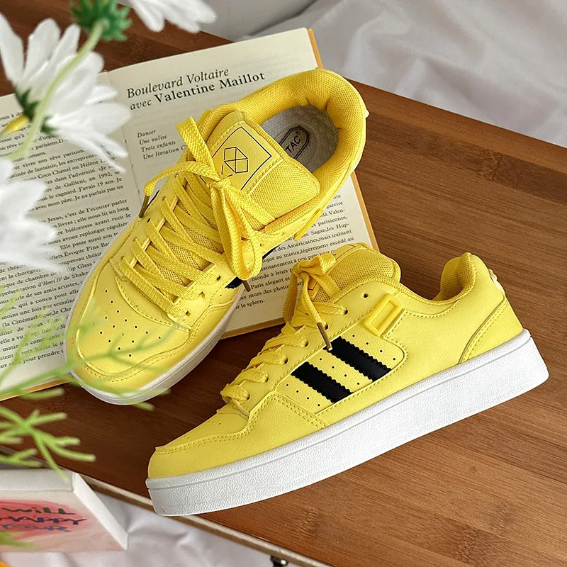 

Original Men's Fashion Sneakers Unisex Yellow Flat Shoes Men Breathable Leather Sneakers Casual Men Trainers Zapatillas Hombre