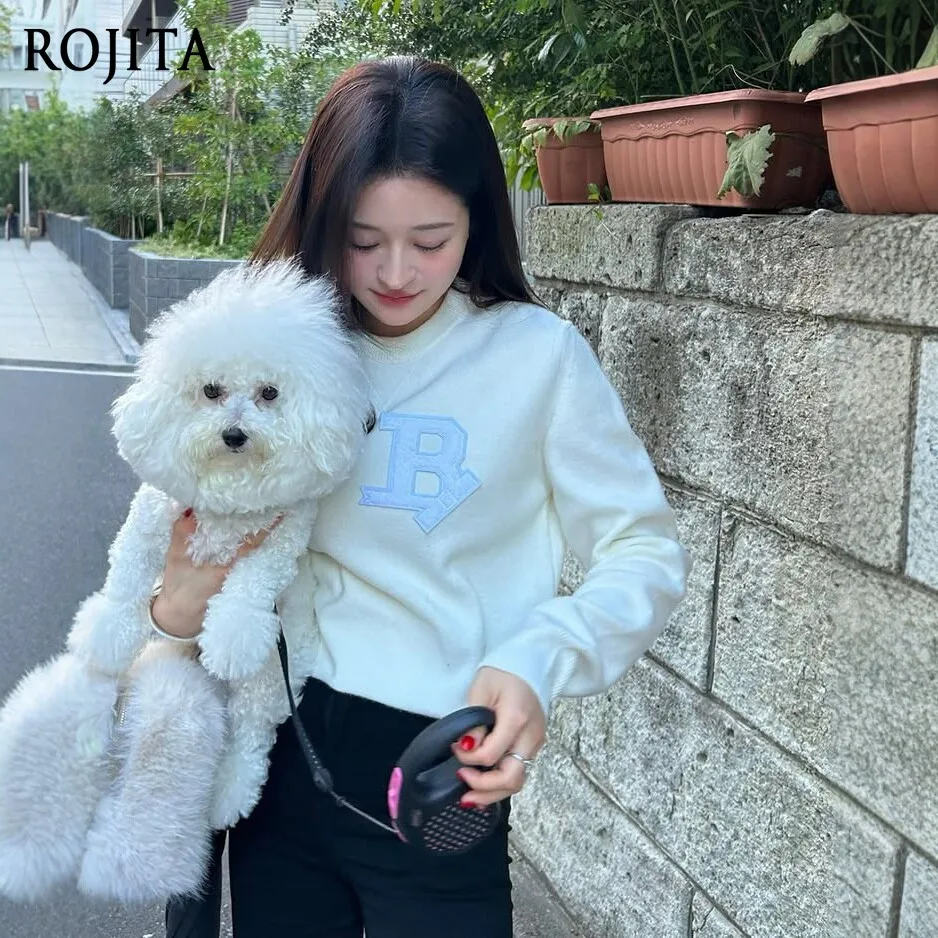 Japanese-style Pullover Sweater with 3d Appliques on The Chest Classic Simple Versatile Long-sleeved Top Suitable for Couples