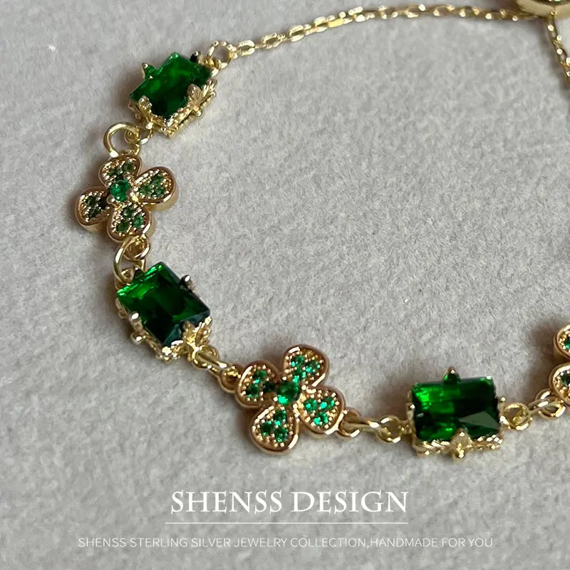 

14k Copper Gold-Plated Green Zircon Flower Bracelet