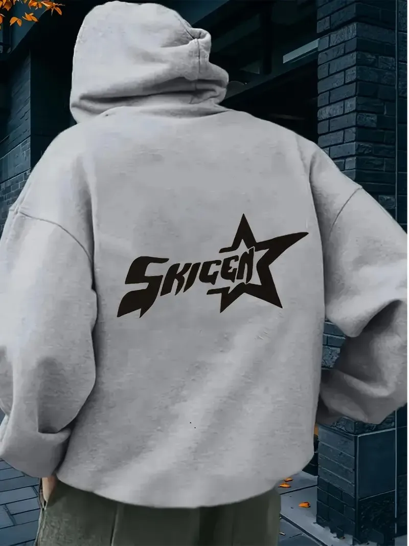 يتميز القميص الرجالي الجديد بقلنسوة لربيع وخريف 2025 بطباعة كاجوال عصرية ومريحة بنمط نجمة ثلاثية الأبعاد