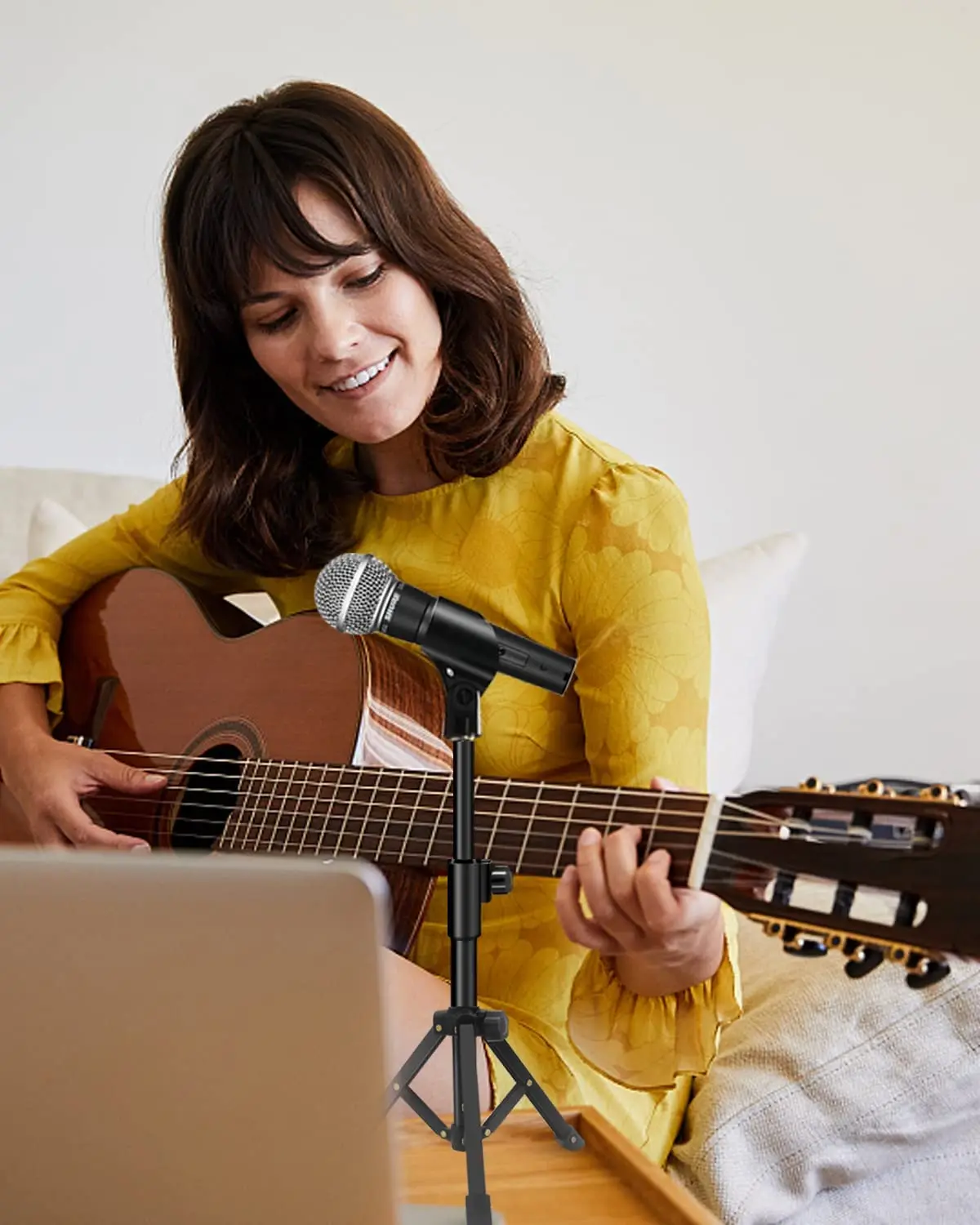 حامل ميكروفون محمول قابل للتعديل مع حامل ثلاثي القوائم لسطح الطاولة مع حامل مشبك ميكروفون لـ SM58، SM57، Samson