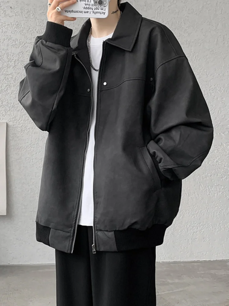 

Мужская куртка из искусственной кожи 2024: Новинка, стильная, с эффектом потертости, в американском повседневном стиле, осенне-зимняя верхняя одежда с металлическим декором