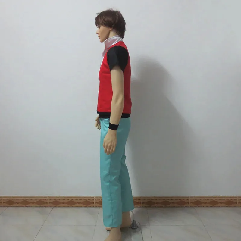 أزياء أنيمي Game Hot Trainer باللون الأحمر مع قبعة وواقي المعصم متضمنة - الزي التنكري Ash Ketchum