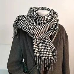 Winter Fashion Black White Plaid Scarf for Women Men Classic Warm Chunky Soft Cashmere Feel Scarves Match Overcoat Knitted Shawl