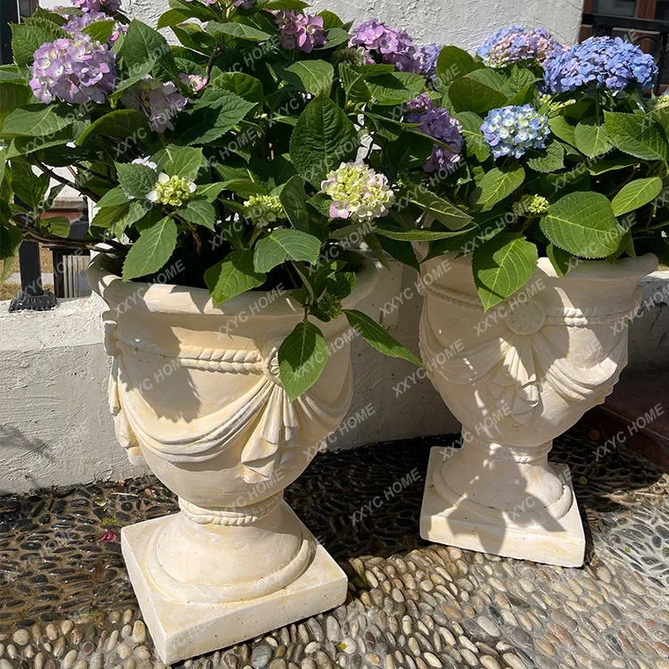 European-Style Outdoor Simplicity Flowerpot Medium Flowerpot Courtyard FRP Potted Landscape Outdoor Floor Wedding Sculpture