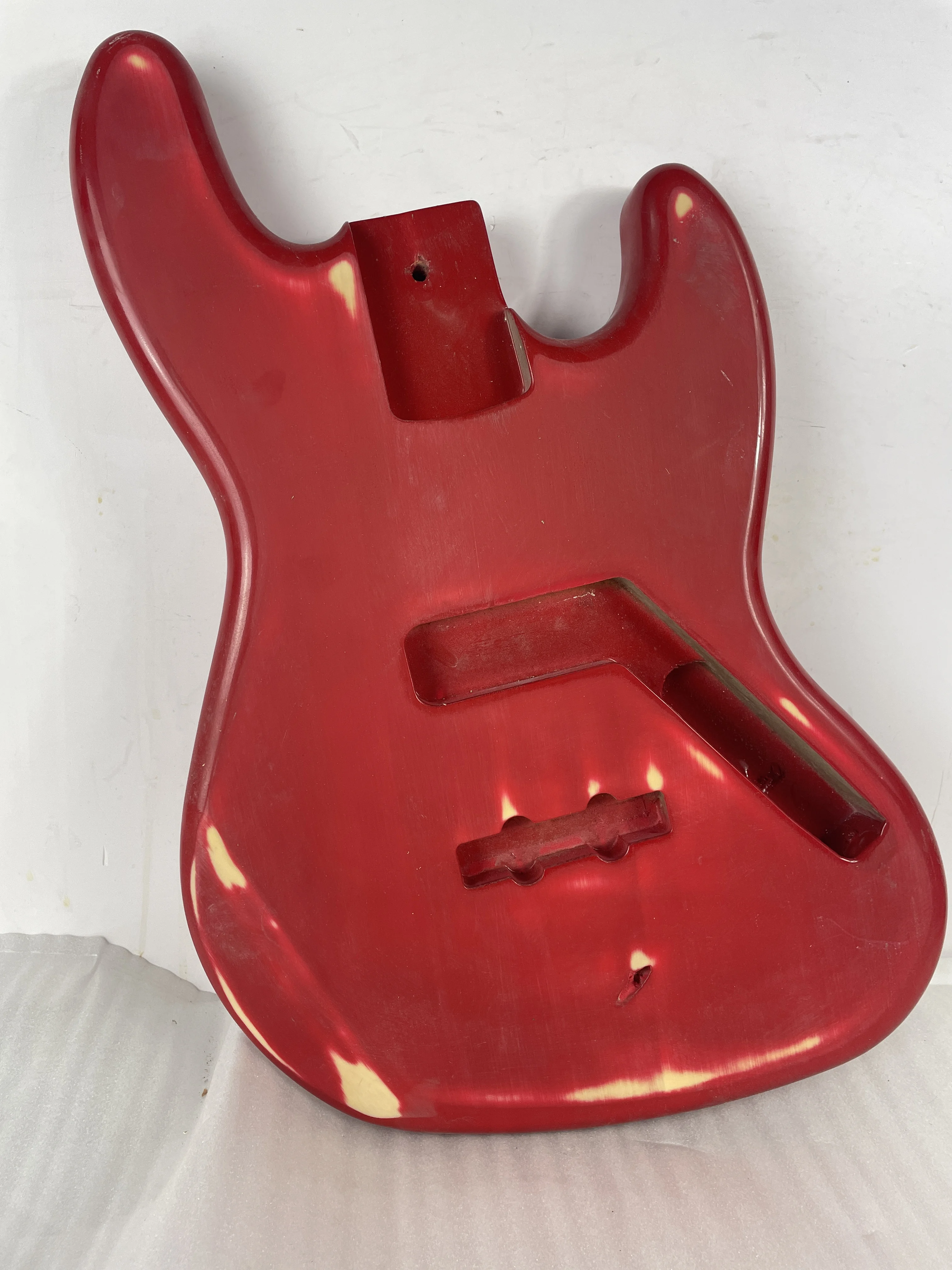 Defective semi-finished electric guitar body, unfinished, real picture, Kai wood, bucket maple panel