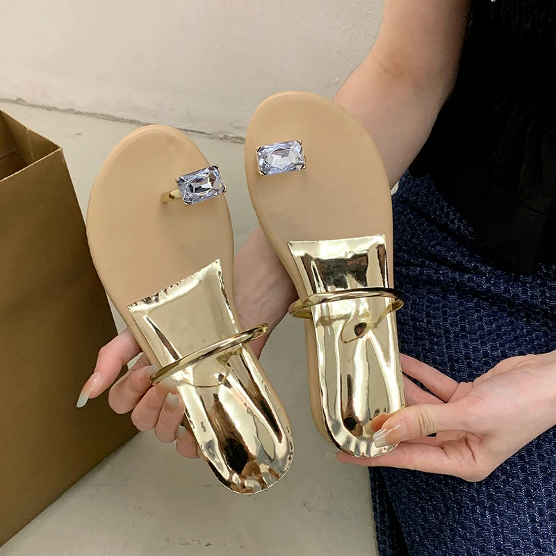 Women New Rhinestone Decoration Designer Wedge Heel Slippers Shoes Toe Ring Woman Slides Outdoor Wear Slippers Beach Sandals