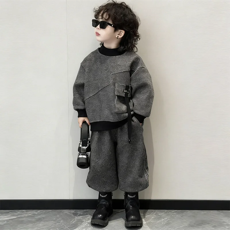 Neues Samt-Set für Kinder, 2026, Frühling und Herbst, Kapuzenpullover, koreanische Ausgabe, coole, hübsche Freizeithosen, Kinderkleidung, zweiteiliges Set, 4–12 Jahre