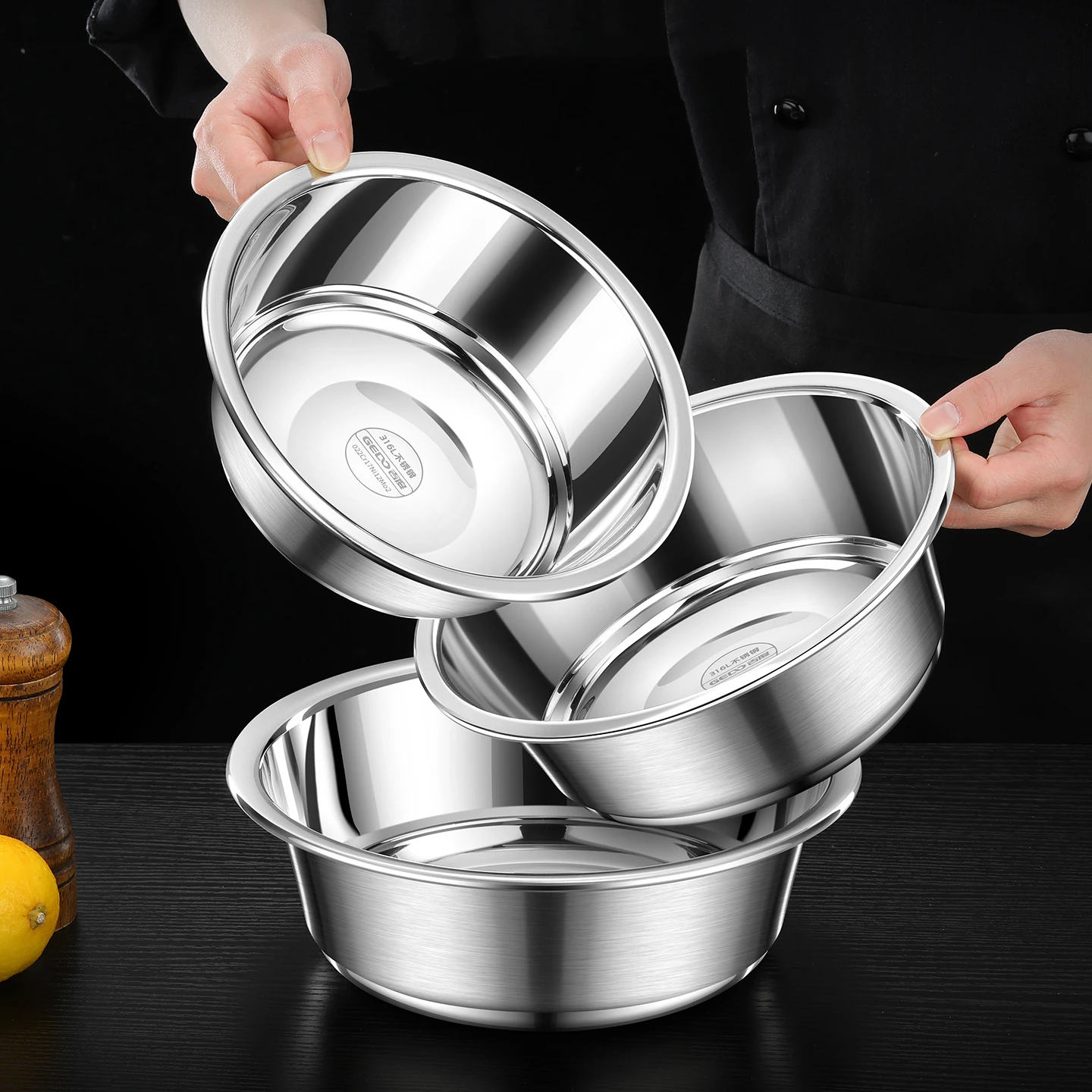 99.9% Anti-bacterial LFGB Certified 316L Stainless Steel Kitchen Basin Well Polished 18~26cm Diameter Ultra Thick Salad Bowl