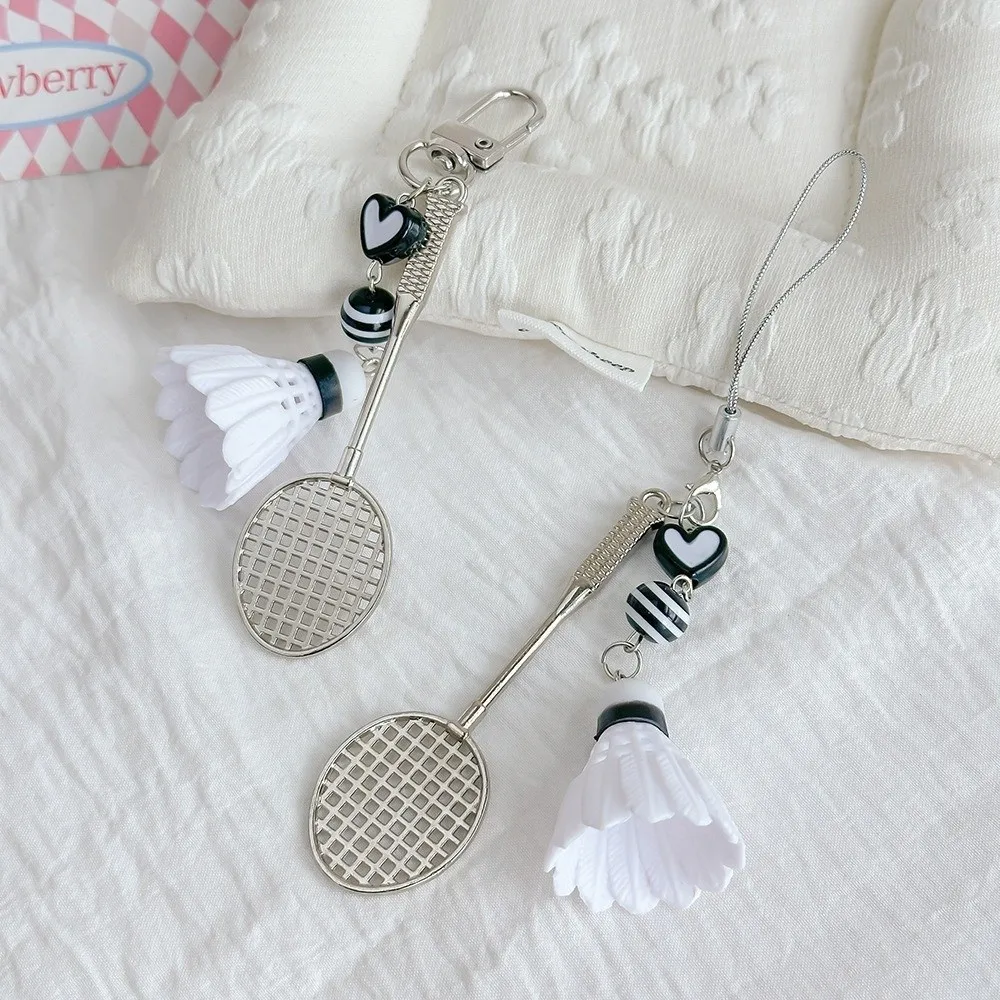 Mini Size Badminton Keychain Creative Design Novelty Shape Badminton Racket Keychain Exquisite Workmanship Simple Shape