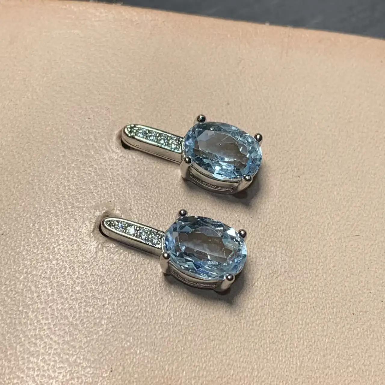 HEYYA STONE OVAL 4 CT Natural Blue Topaz Stud Earrings For Women COPPER Simple Fine Jewelry Stone Gemstone Classic Style Luxury view 2