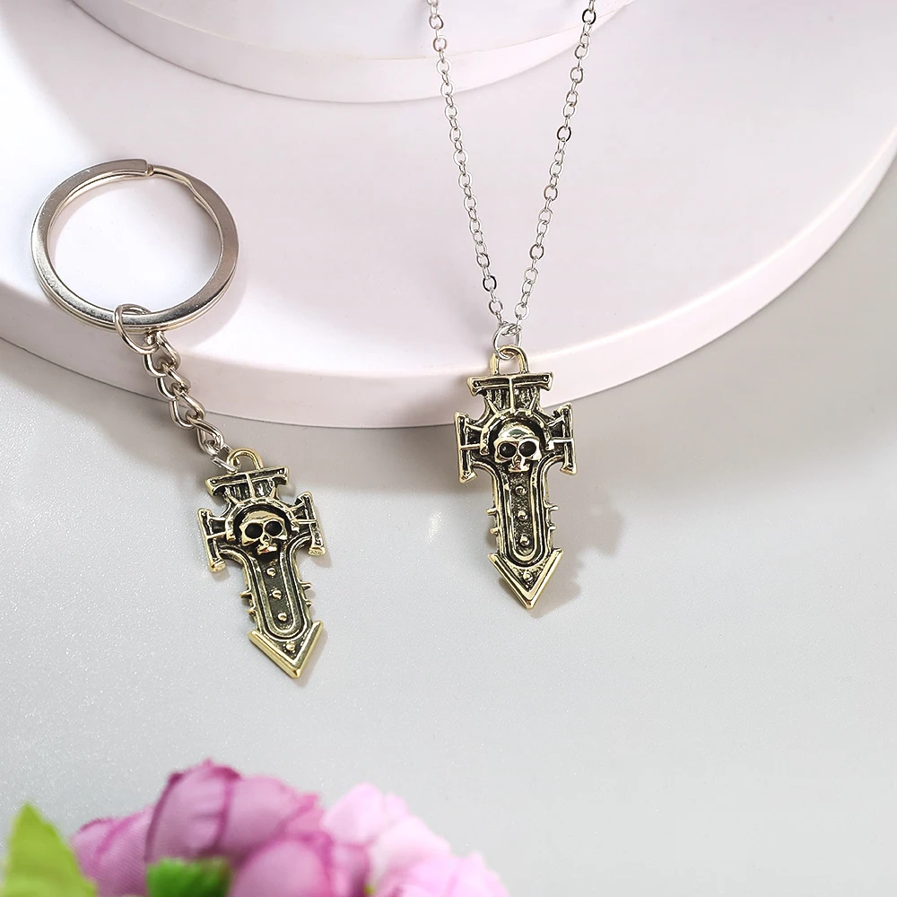 2pcs/set Gmae War of Hammer Necklace Keychain Set Forged 40k Saw Sword Pendants Keyring Jewelry Cool Gift for Men Boys