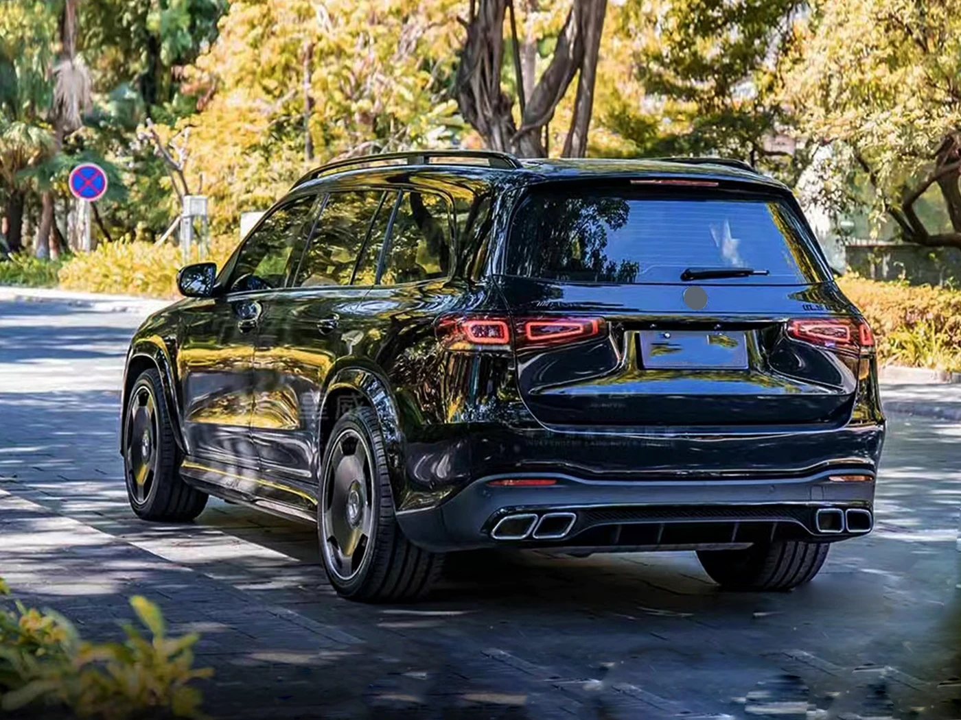 PD Style Body Kit for  Benz GLS X167 Upgrade to 63 Front Bumper Side Skirts Rear Diffuser Bumper 2 Door Body Kits