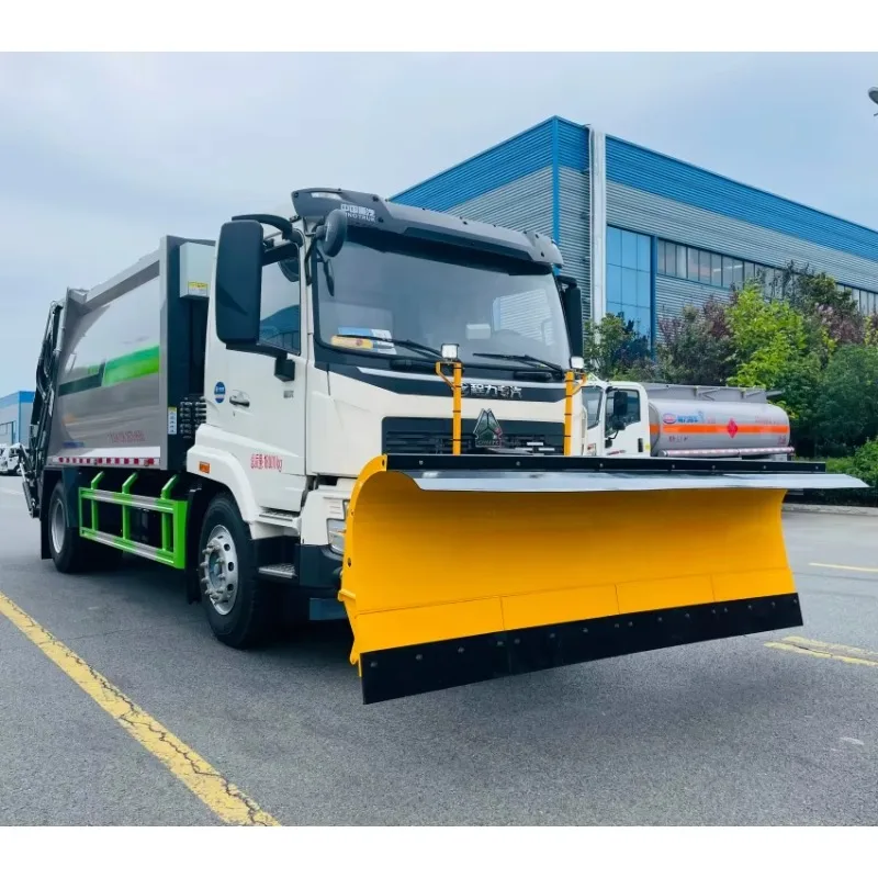 Multi-functional Compactor I Garbage Truck Equipped with a Snowplow and Snow Brush.