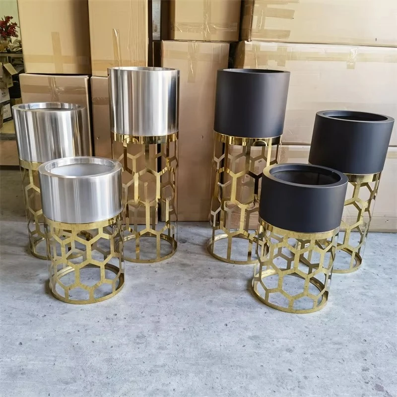 Modern Indoor Artificial Plantings Pot Metal Gold Flower Pot & Planter