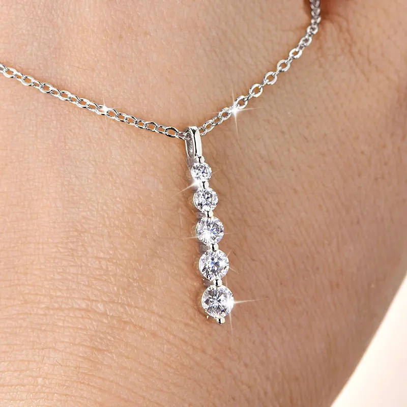 Thumbnail 2 - #8 Trending Moissanite Pendant Necklaces Right Now