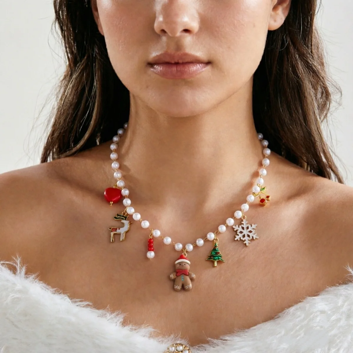 Weihnachts-Halskette mit Lebkuchenmann, Weihnachtsbaum, Hirsch, Schneeflocke, simulierten Perlen für Damen und Herren, Weihnachtsmann-Glocken, Choker, Party-Schmuck – Detail 13