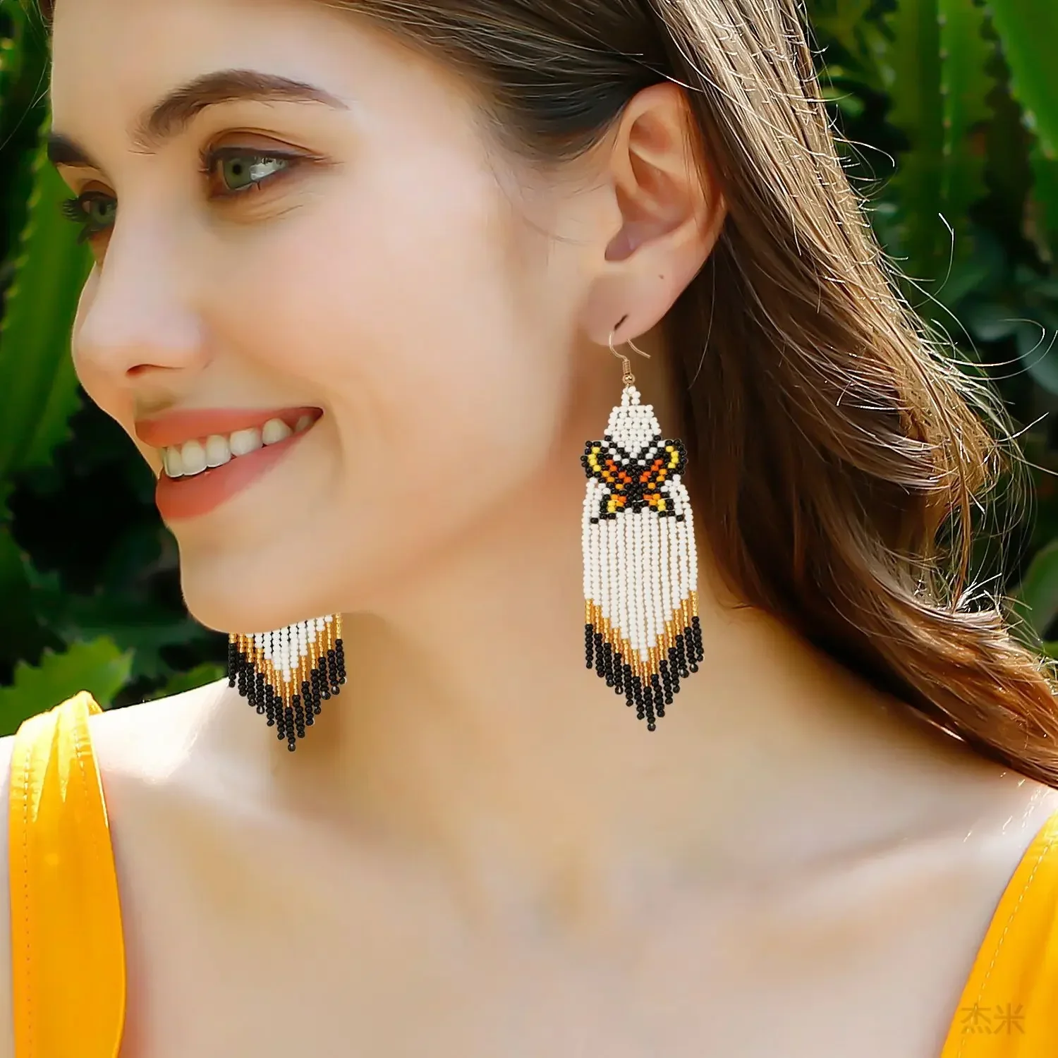 

Bohemia Rice Bead Earrings with Multicolored Tassel Butterfly Design Hand-Woven Fashion Jewelry for Sophisticated Style