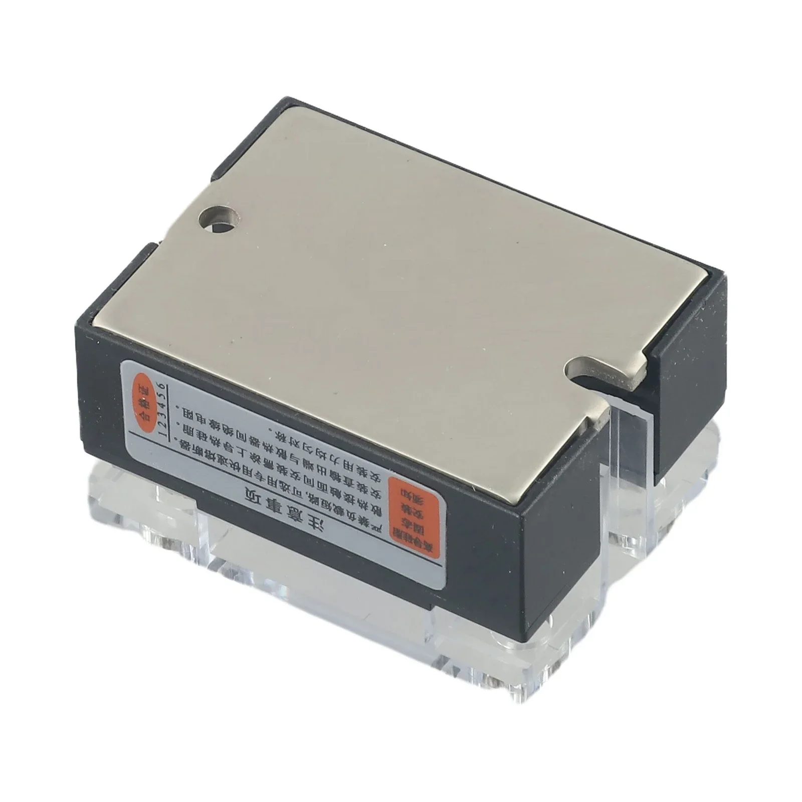 

Efficiently Engineered Solid State Relay with a Capacity of 100A for Diverse DC Control Applications and Quick Setup