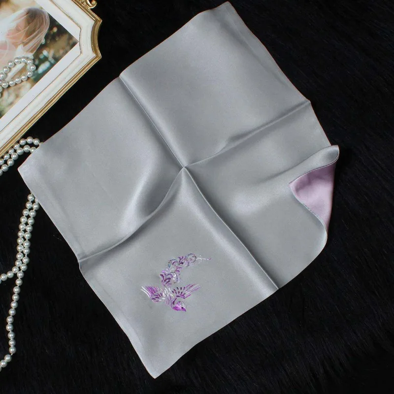 35X35CM Hand-embroidered Phoenix Double-layer Silk Handkerchief