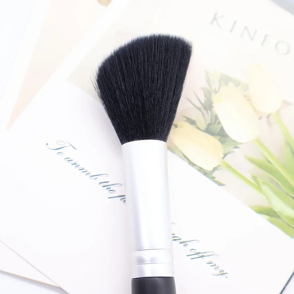 Pinceau de maquillage professionnel, 1 pièce, design classique en bois à tête diagonale, décoration de la forme du visage pour la fabrication