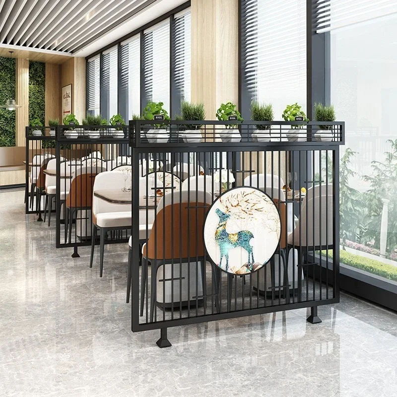 Iron screen restaurant low partition, decorative cafe leisure club half flower stand