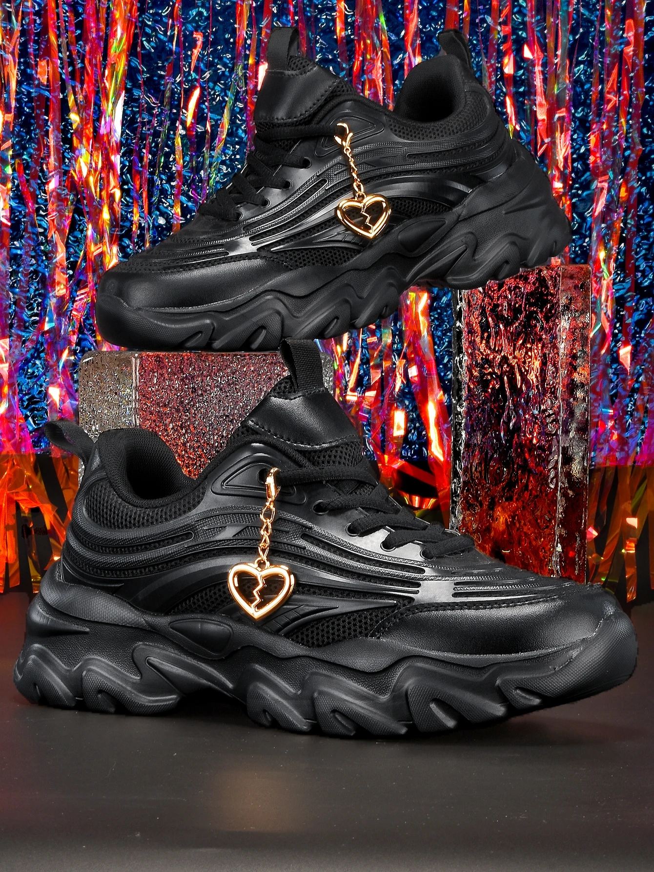 Women's Thick-Soled 5cm Height-Increasing Dad Shoes, Y2K Retro Style with Gold Heart Metal Decoration, Breathable Mesh, Eva Irregular Sole, Black Casual Sneakers, Trendy for Everyday Wear, Unique Design, Sweet and Cool Style, Suitable for Students, Campus Versatile, Soft-Soled, Lightweight, Comfortable Sports Shoes for Women