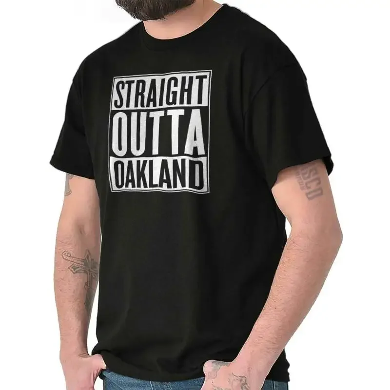 

Сувенирная женская или мужская футболка с круглым вырезом Straight Outta Oakland California