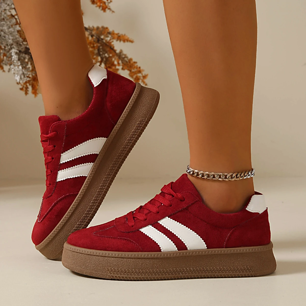 Damen Wildleder-Sneaker mit dicker Sohle, rutschfest, atmungsaktiv, Schnürung, Low-Top, vielseitig für den täglichen Gebrauch, Outdoor-Freizeitschuhe zum Gehen. – Detail 5