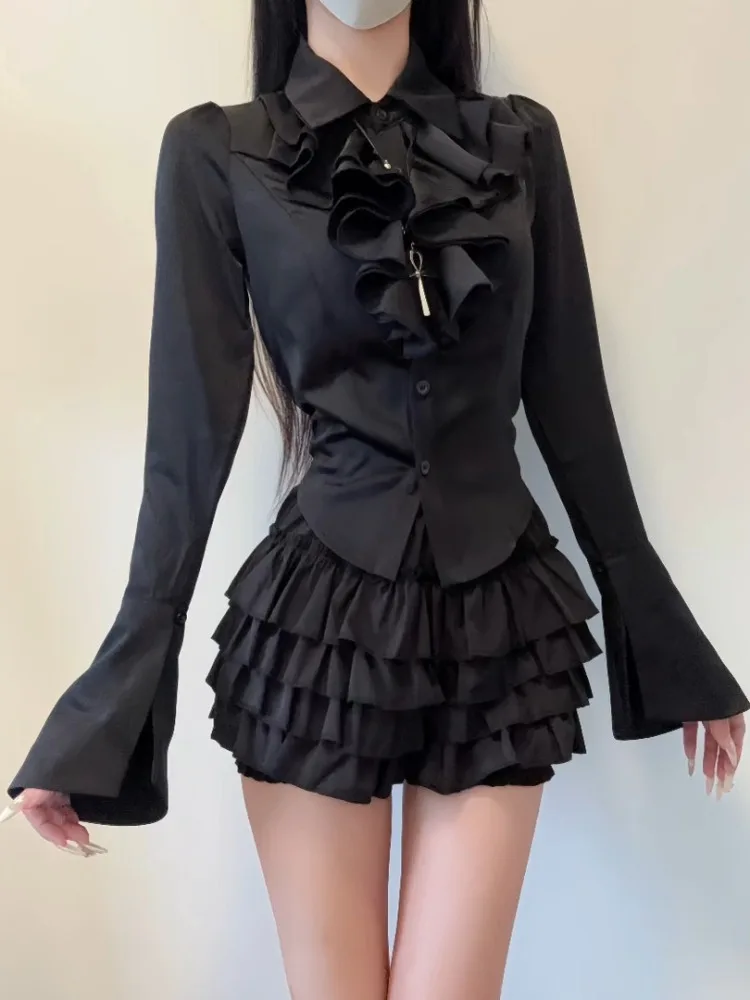 

Женский готический комплект из 2 предметов: летняя блузка с пышными рукавами в стиле Y2K и винтажная черная мини-юбка с высокой талией