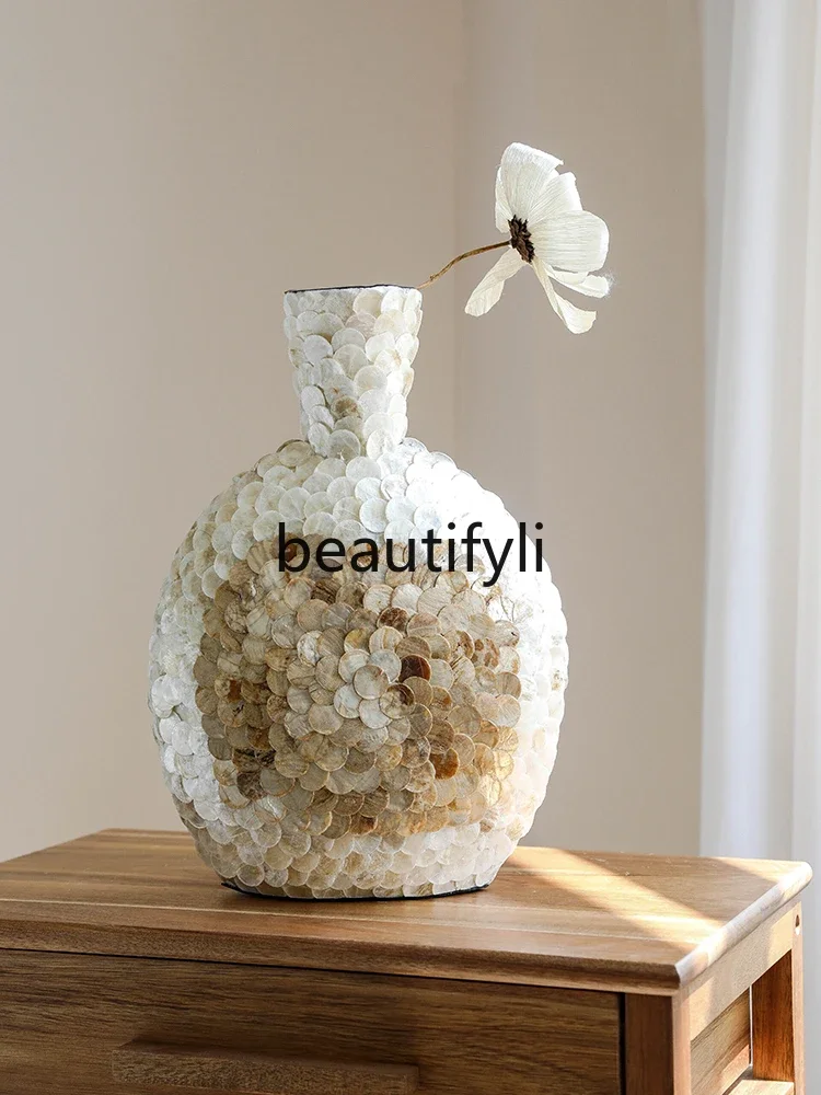 

French light luxury golden shell art vase creative high-end home decoration ornament