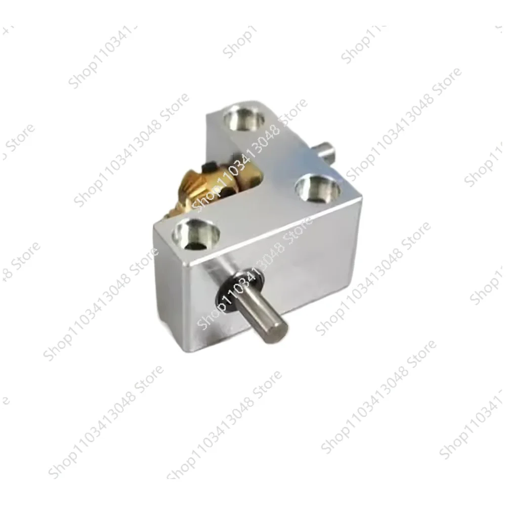 Right Angle Commutator Small Bevel Gearbox 90 Degree Drive Angle Converter Output Shaft Diameter 4MM Speed Ratio 1:1