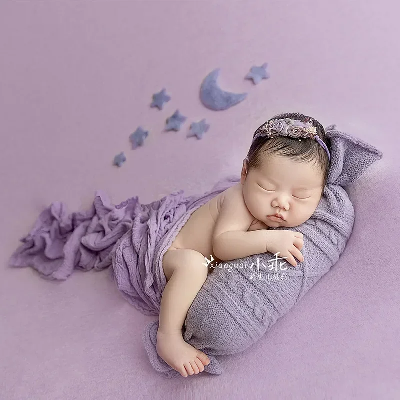 Cute Baby Photography Props Super Comfortable Knitted Little Hat Neonatal Photography Assistant Candy Pillow Construction Props