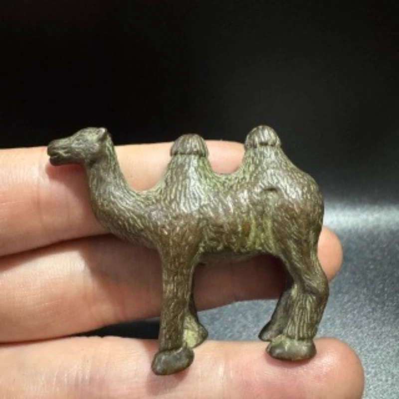 

Little Fairy/ Retro Brass Camel Desktop Ornaments Creative Metal Animal Mini Sculpture Living Room Home Crafts Decorative Gift