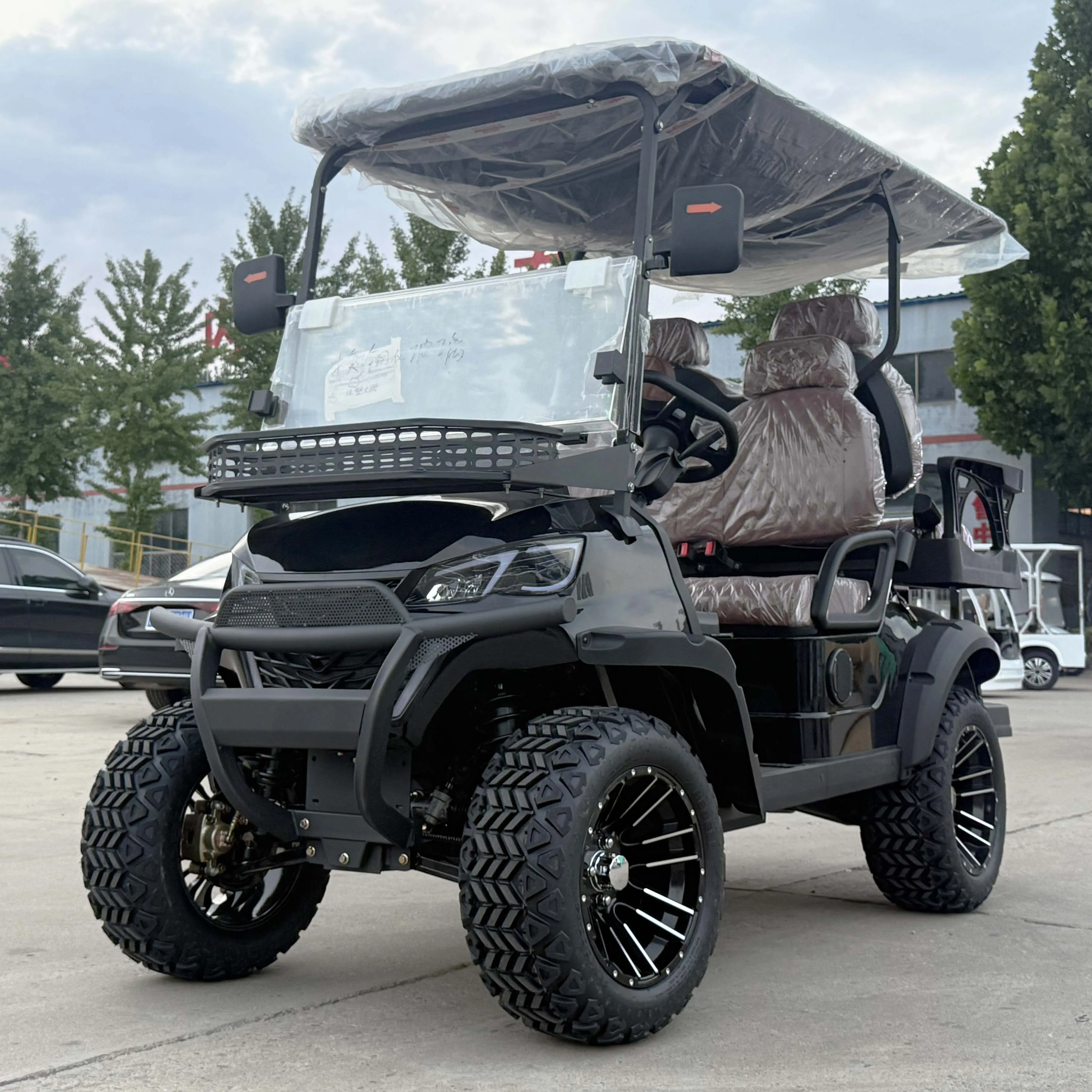 Street Legal 4 Seater Electric Golf Cart with Cargo Box Touring Van for Sightseeing Golf Club Resort Use