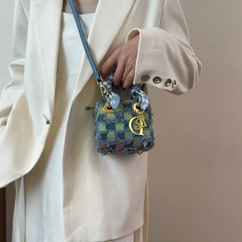 

Ladies Compact Crossbody Bag Space Efficient Design For Minimalist Carry And Essential Items Practical