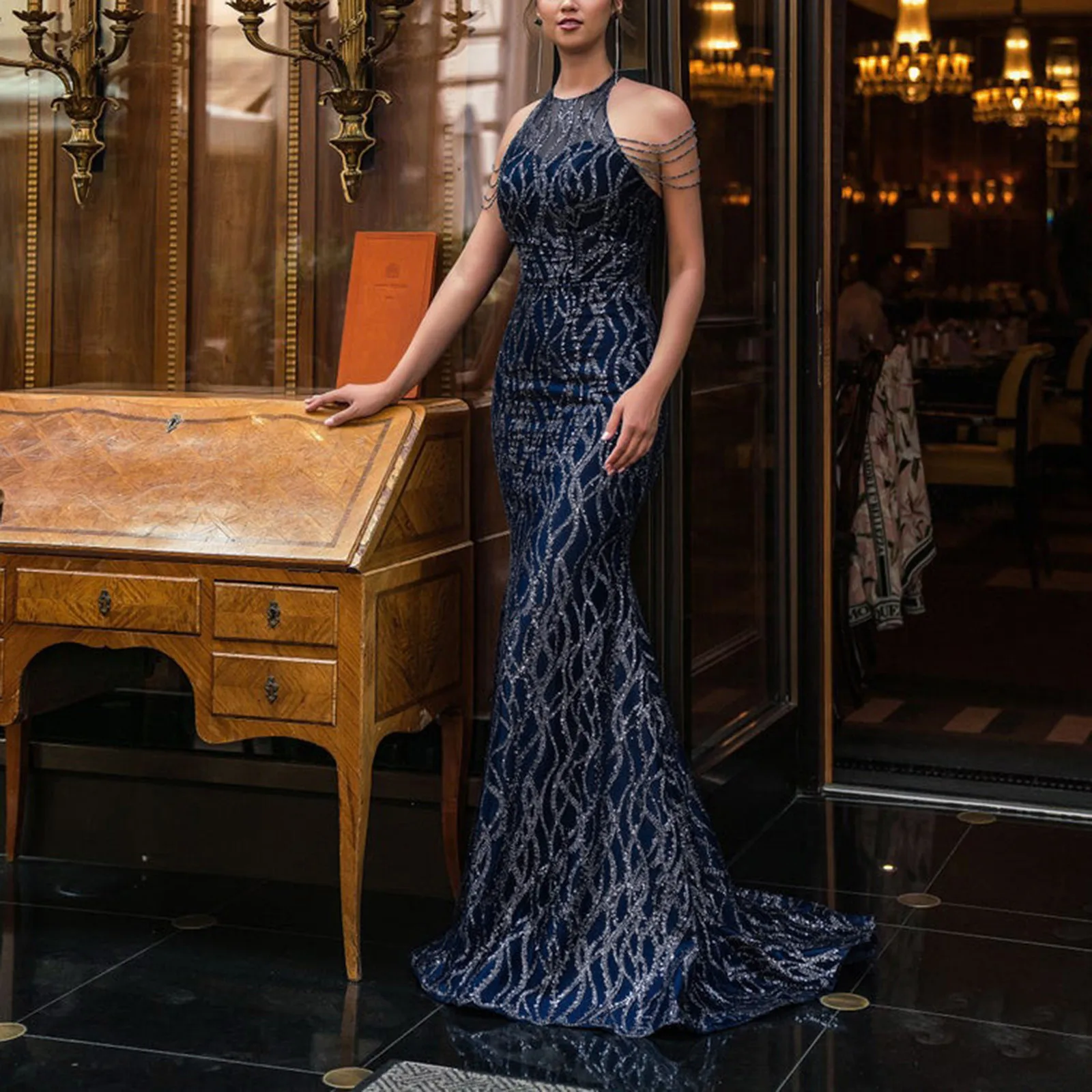 Vestidos de Fiesta elegantes para mujer, vestido de noche sin mangas con cuello Halter y lentejuelas, con tirantes cruzados, a la moda, 2024