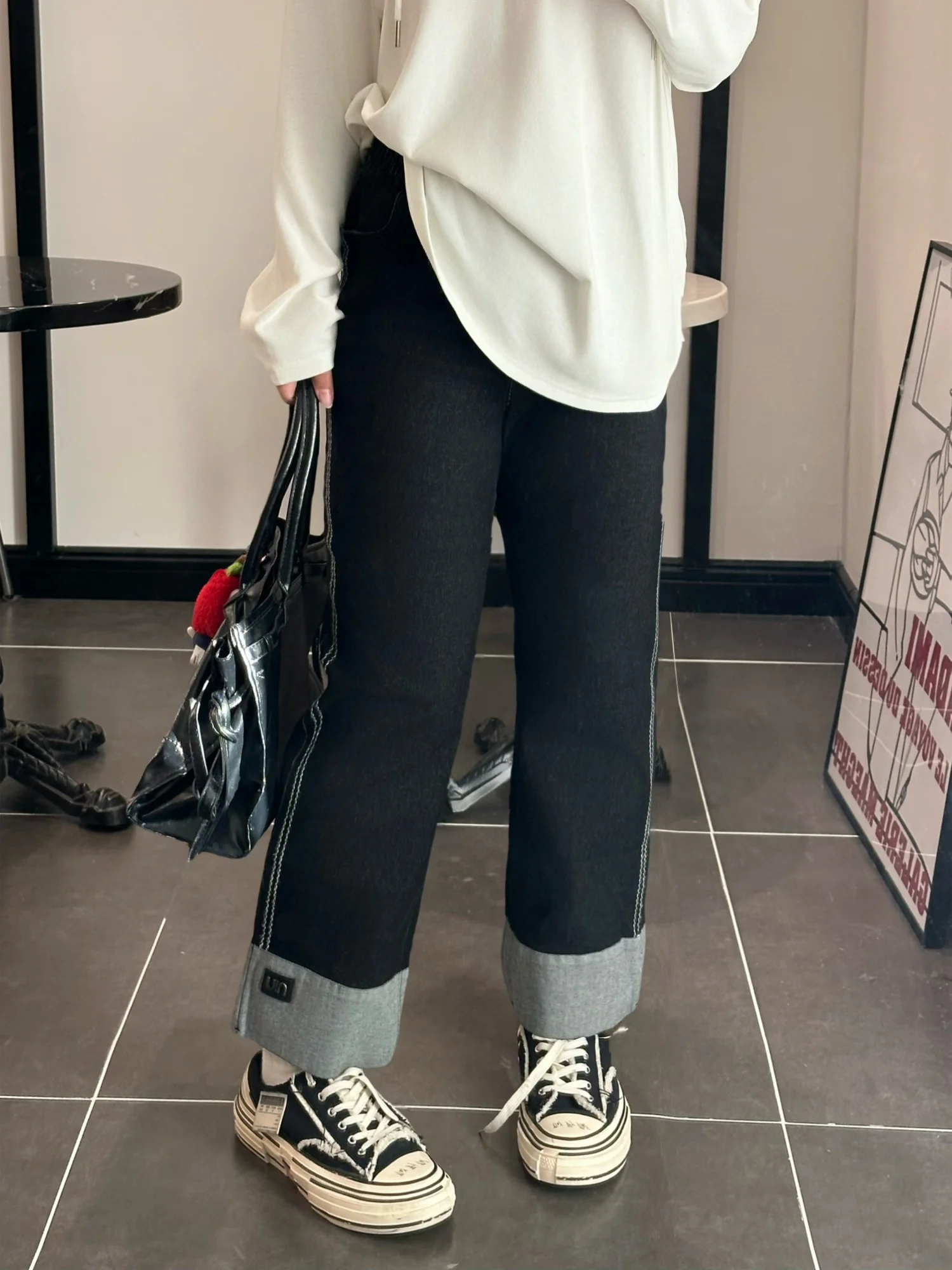 

Джинсы женские больших размеров с высокой талией, широкими штанинами, модные, повседневные, стройнящие, весенняя новинка, с отворотами, прямые, из денима