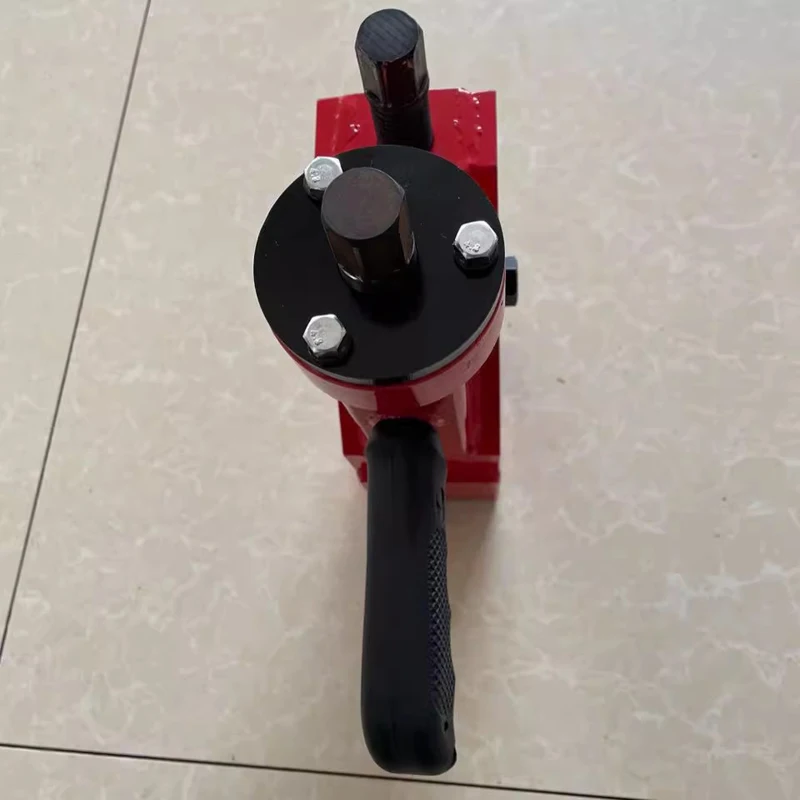 Portable tire stripper, mobile tire presser, pickup forklift tire disassembly, wind cannon, simple tire remover, tire stripper