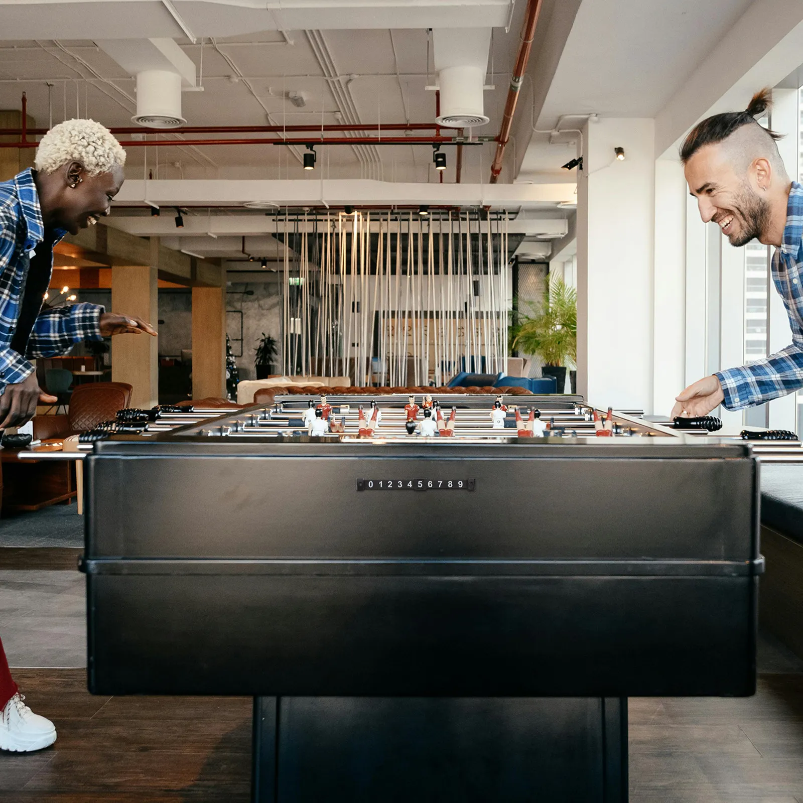 

2 шт. счетчиков очков для настольного футбола, счетчик для настольного футбола, изысканное исполнение, прочная конструкция из полипропилена, легко читаемый дисплей