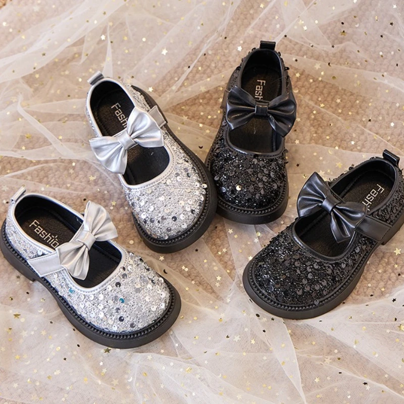 

Зимняя детская обувь2025Осенняя новая детская обувь с бантом, модная универсальная обувь для девочек с противоскользящей мягкой подошвой, школьная обувь Breatha для выступлений
