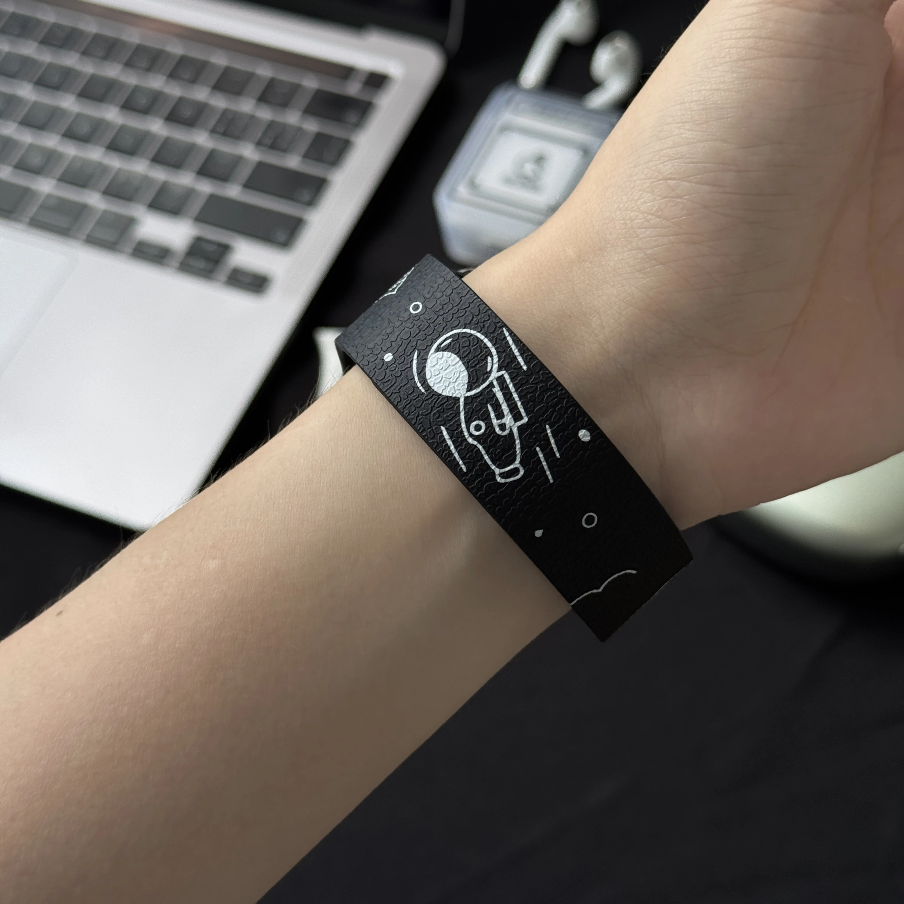 ل HK11 برو ماكس الرياضة المغناطيسي الهزلي سيليكون العصابات HK10 الترا 3 SmartWatch HK9 ultra2 HK11 Mini + hk8 سوار حزام مقاوم للماء