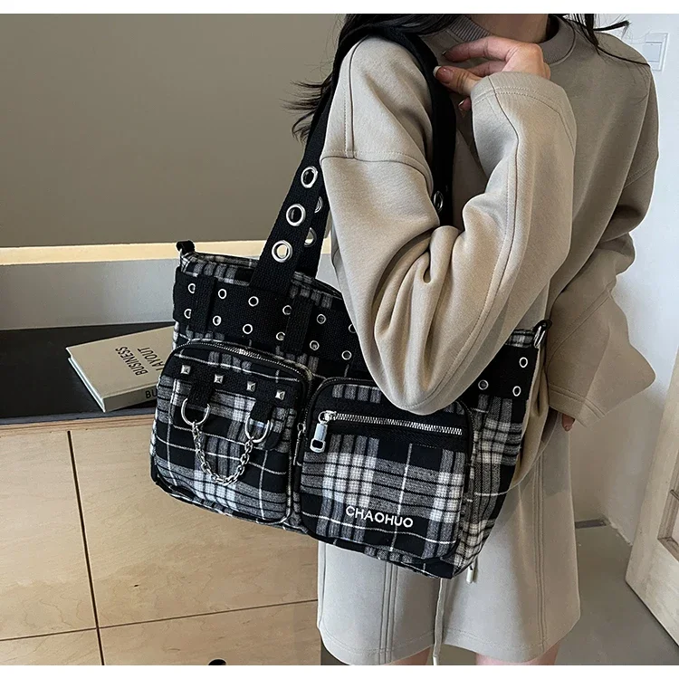 PU CHAINS Zipper Shoulder Bag Buckle Decorative Casual Women's Bags on Sale 2026 New Plaid Locomotive Style Women's Handbags