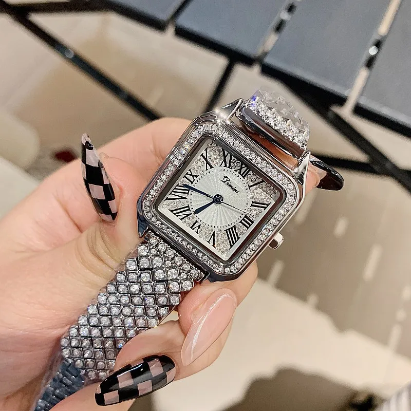 Classic Ladies Roman Square Dial Diamond Bracelet Chic Watch Style Japanese Movement Waterproof Quartz Watch Relogio Feminino