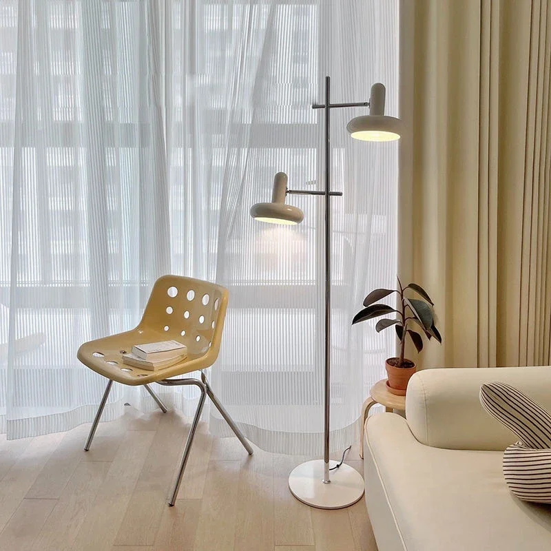 Imagem -02 - Nordic Retro Floor Lamps For Reading Cream Estilo Light Luxury Iron Art Lampshade Lâmpada de Assoalho para Sala de Estar