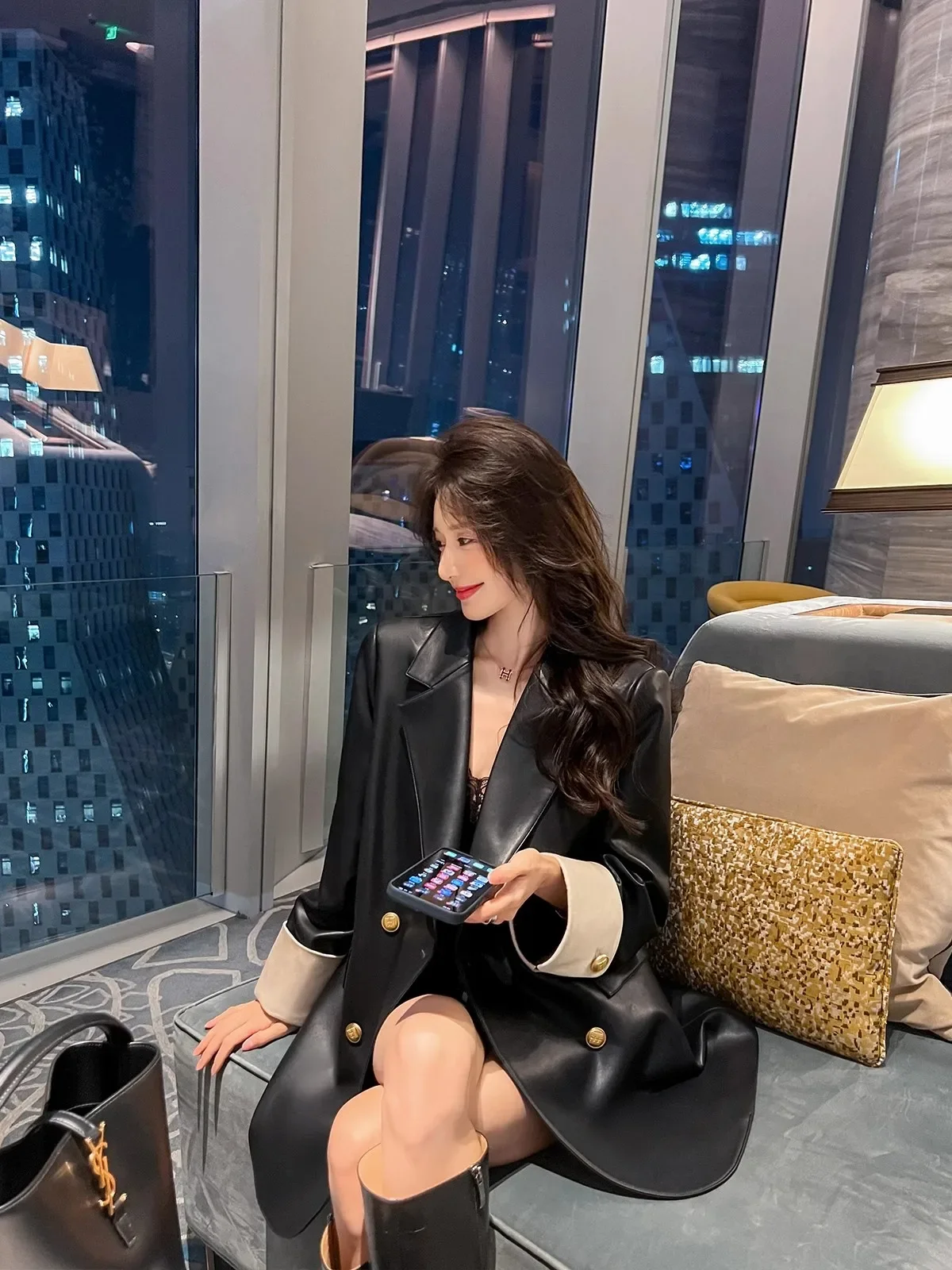 

Loose Women's PU Leather Color Blo Design Casual Comfortable Korean Version Autumn Winter Coat