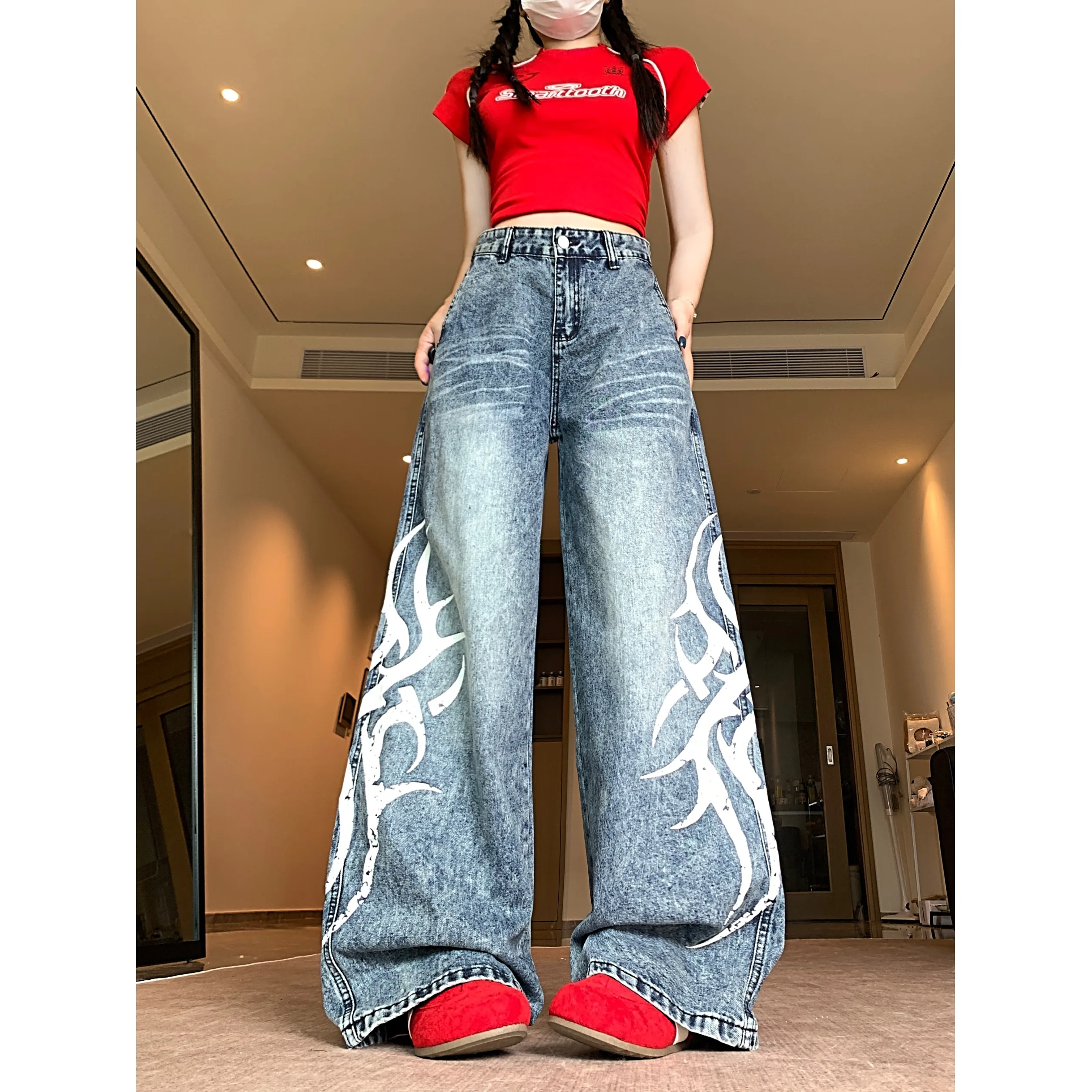 

Прямые джинсы с принтом лезвия для мужчин и женщин, повседневные и универсальные широкие длинные брюки.