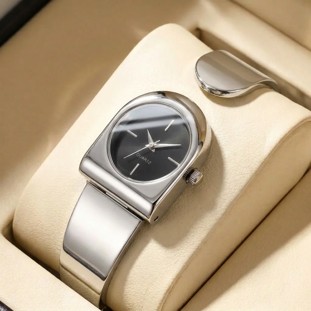 1Pcs Women's Black Dial Alloy Strap Vintage Fashion Classic Fashion Details Quartz Watch For Business Party Holiday