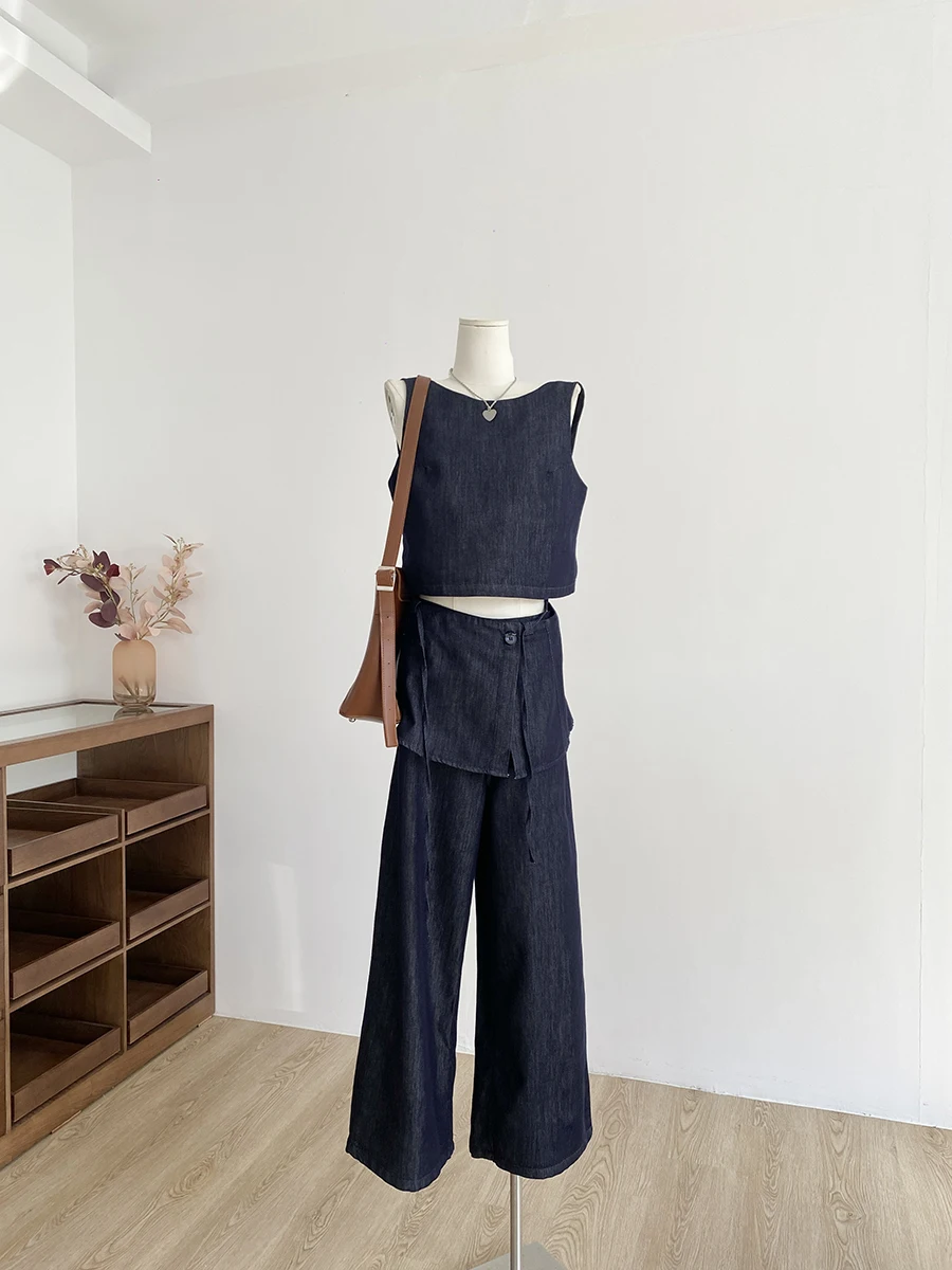 

Summer 2025 Korean Style Deep Color Elegant Sleeveless Denim Vest Top Wide Leg Pants Curtain Three Piece Set Fashionable Wome...