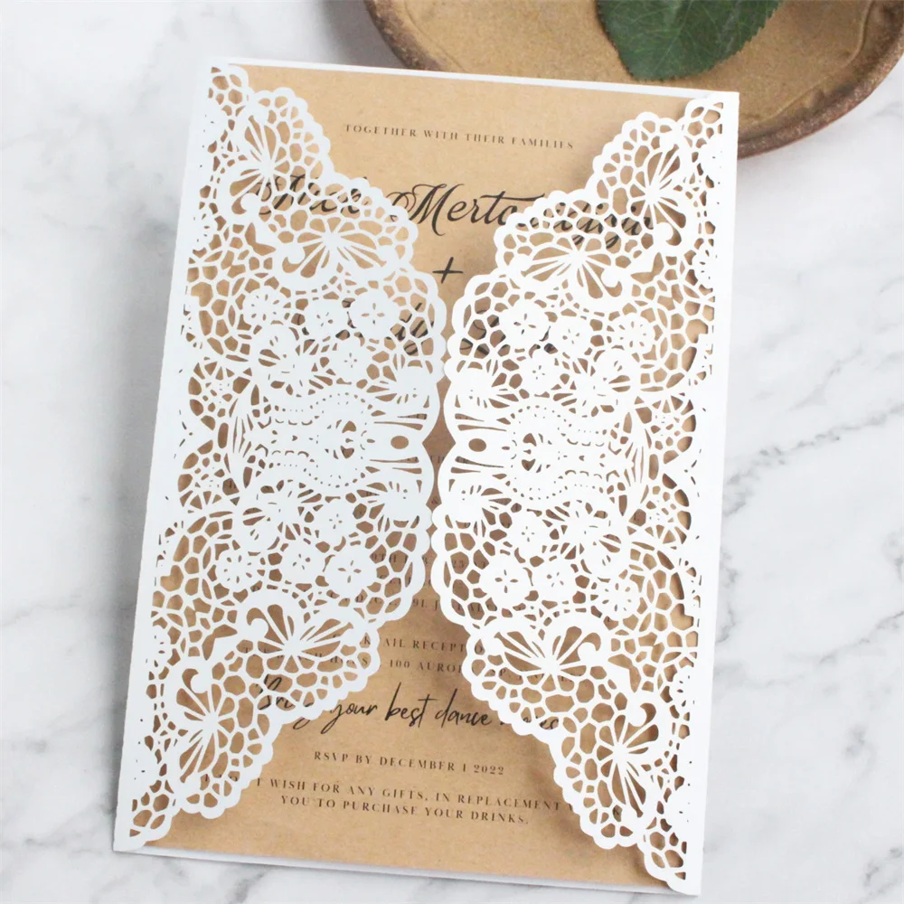 Elegant Laser Cut Wedding Invitation Card Customized Text Printing 50 Sets